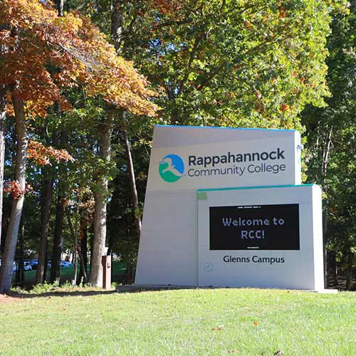 Glenns Campus Sign